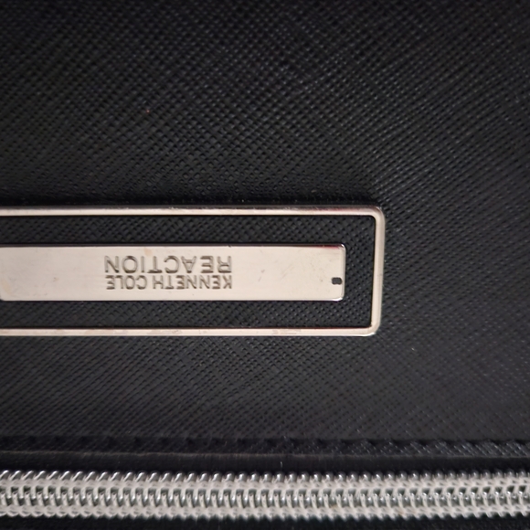 Kenneth Cole Reaction Accessories - Kenneth Cole Reaction Black Wristlet